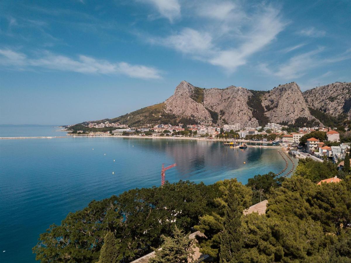 Apartments Antonija Omiš Esterno foto