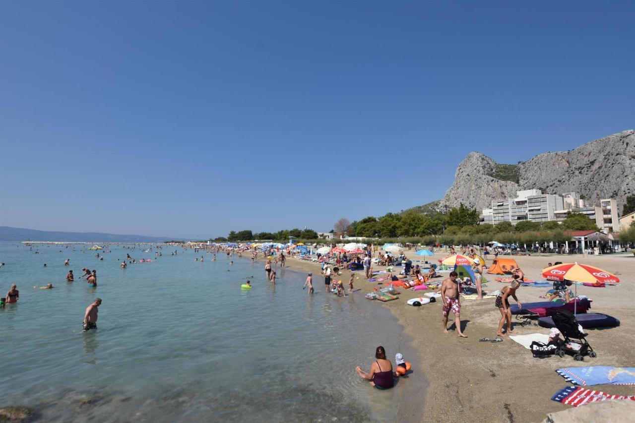 Apartments Antonija Omiš Esterno foto